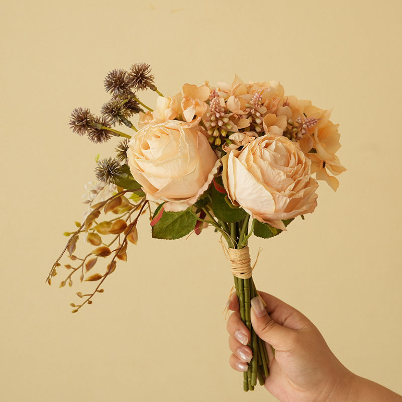 Elegant Artificial Flower Bouquet Kalsten