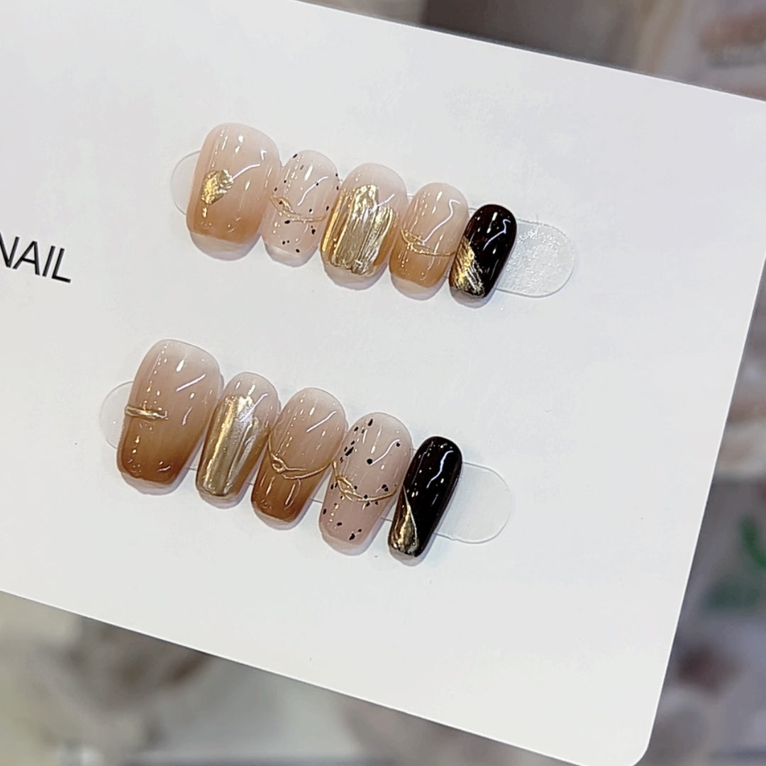 Artistic Press-On Nail Design Kalsten