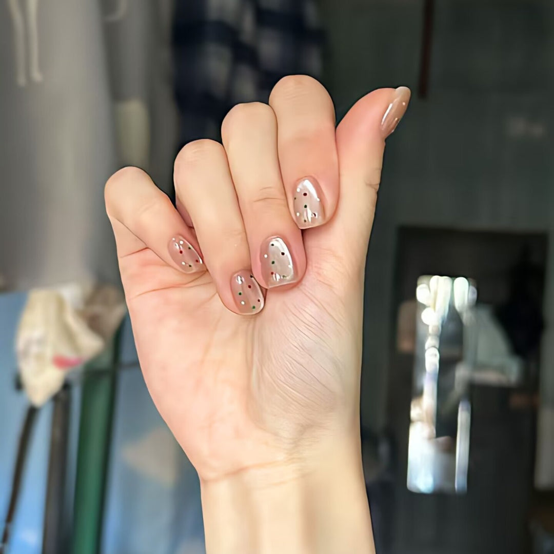 Trendy artificial nails with glitter effects Kalsten