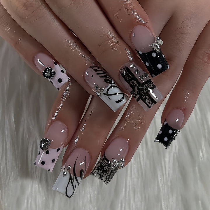 Artificial Nails with Glamorous Accents Kalsten