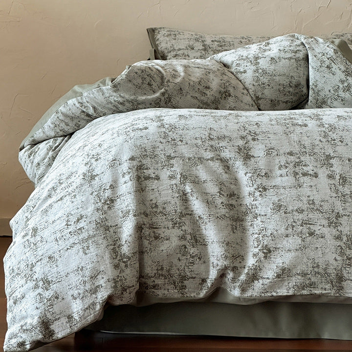 Luxurious bedding set made of cotton satin with floral vintage pattern