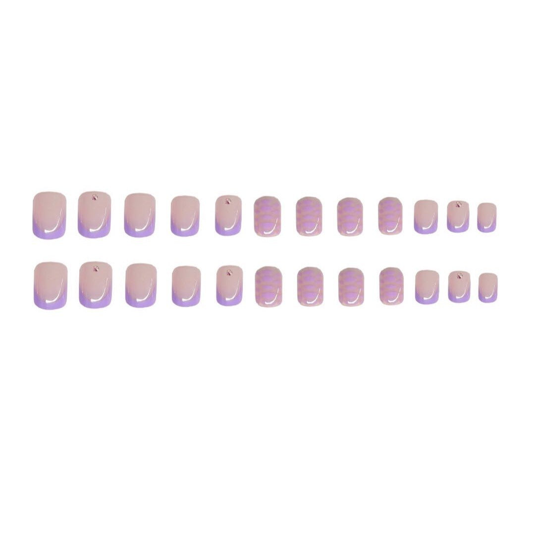 Patterned Press-On Nail Art Kalsten