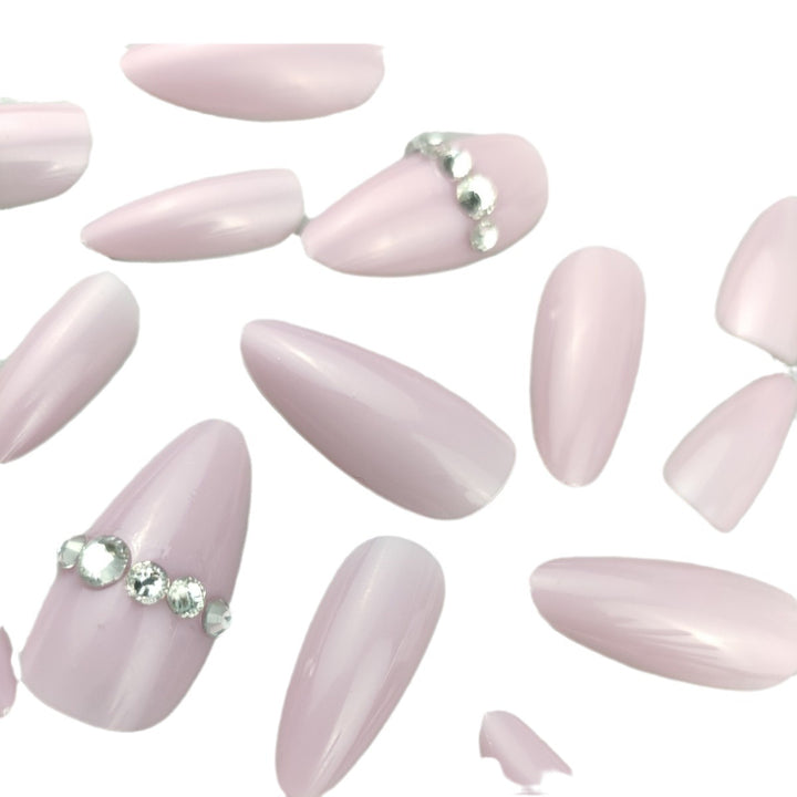 Elegant Almond-Shaped Nail Enhancements Kalsten 1789915615