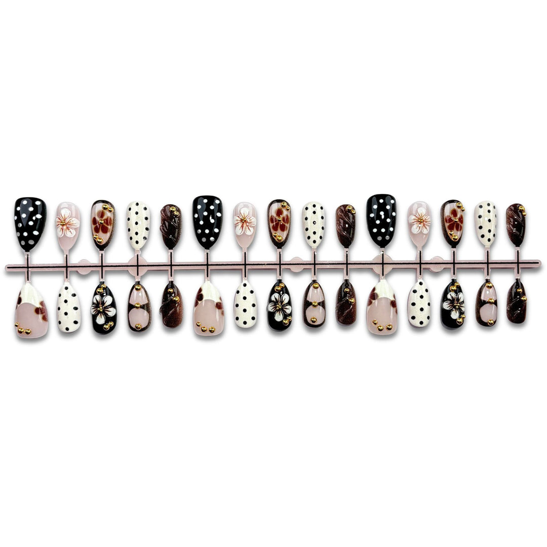 Floral Design Press-On Nail Art Kalsten