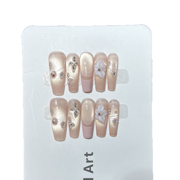 Elegant Floral Accent Press-On Nail Set Kalsten