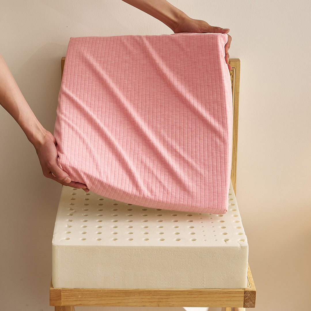 Breathable and Hypoallergenic Mattress Topper Kalsten