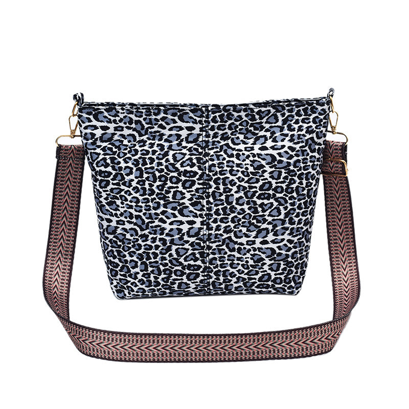 Stylish Animal Print Shoulder Bag