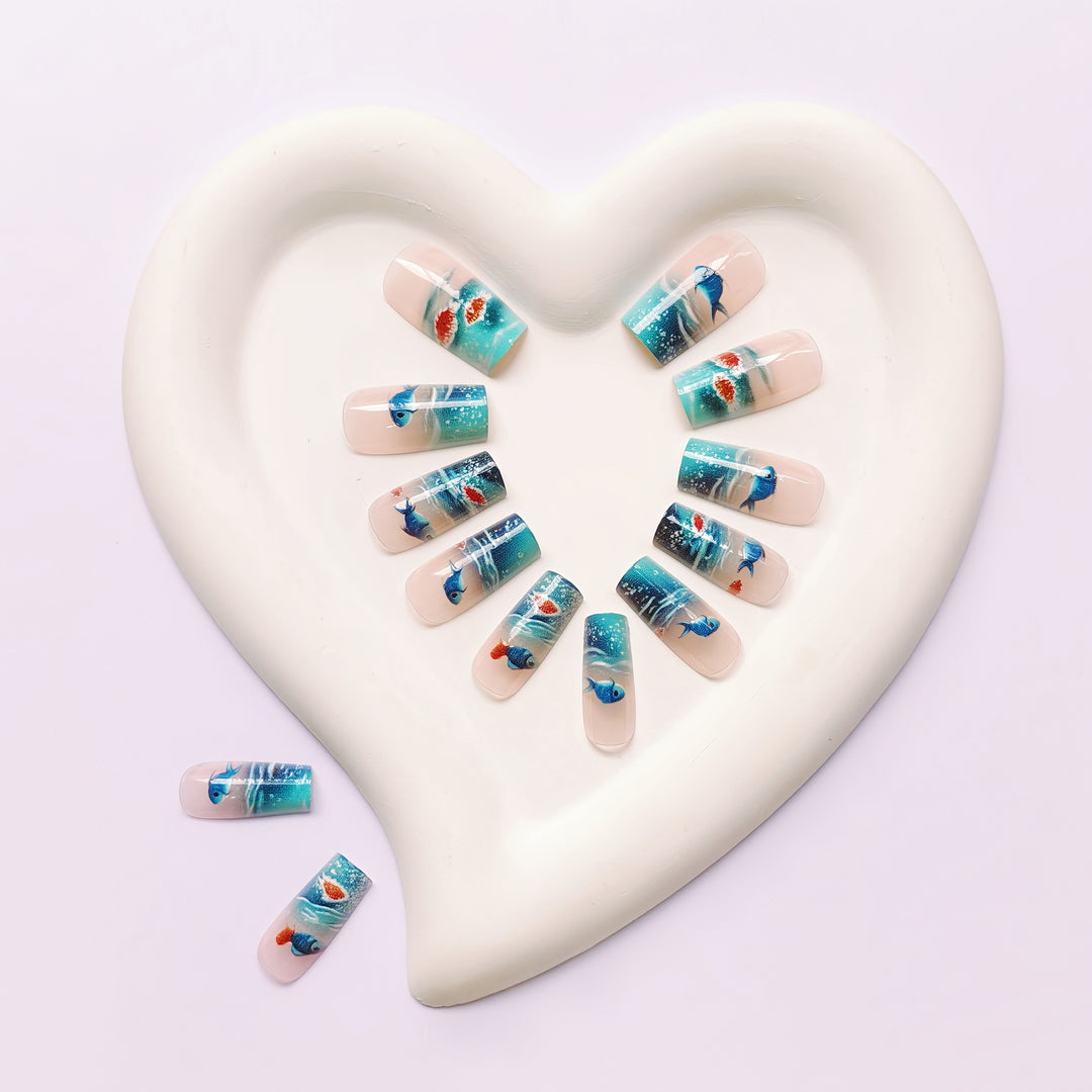 Artificial nail set with maritime design Kalsten