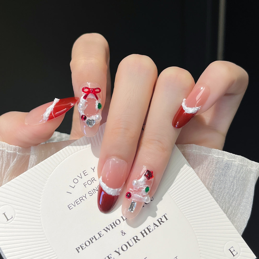 Festive Character-Themed Press-On Nail Art Kalsten