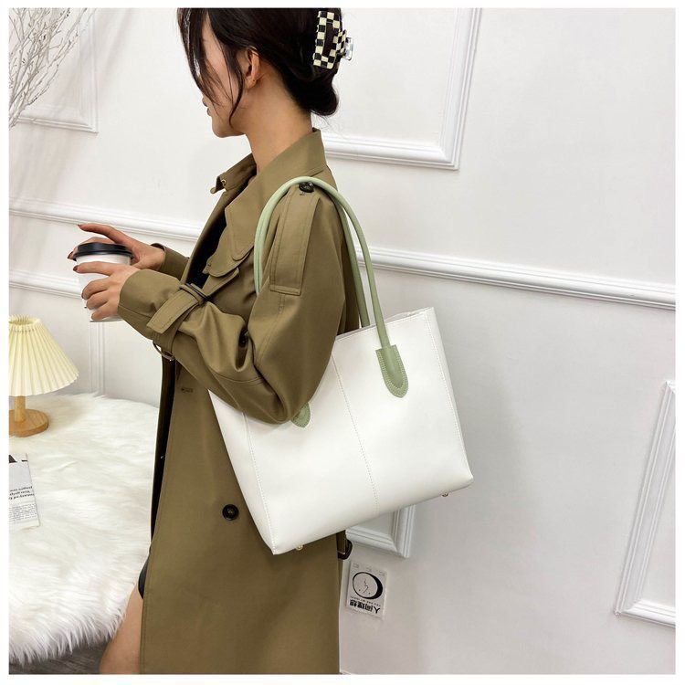 Minimalist Structured Shoulder Tote