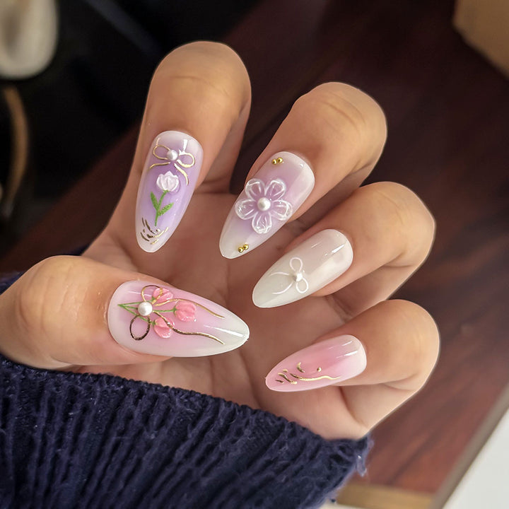 Elegant Floral-Design Press-On Nail Set Kalsten