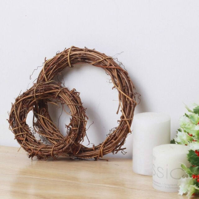 Rustic Natural Vine Wreath Kalsten