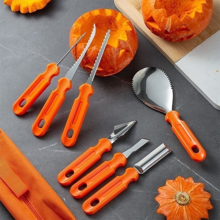 Curved serrated fillet and boning knife for fish and seafood