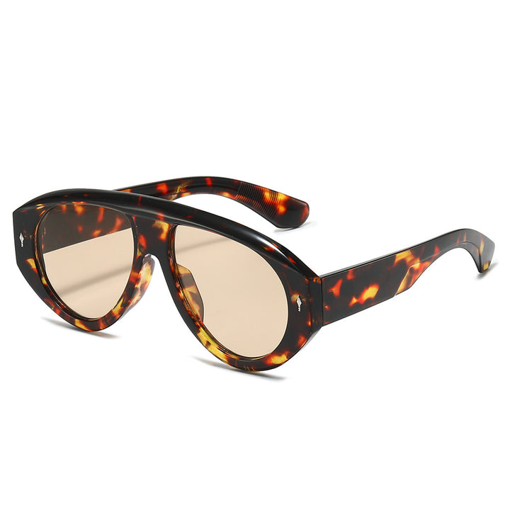 Fashion-Forward Sculptural Sunglasses Kalsten