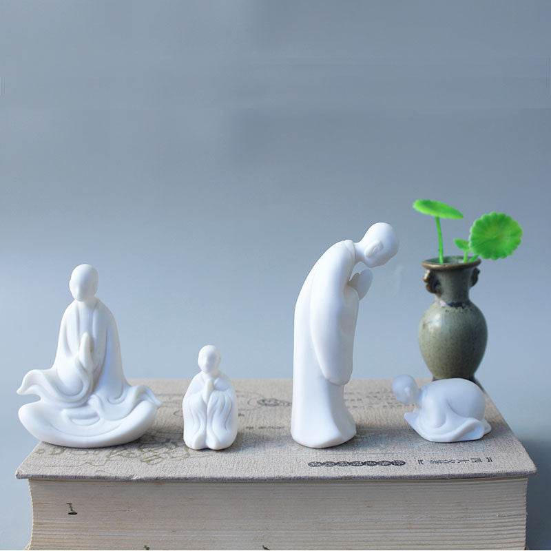 Decorative porcelain figure Kalsten