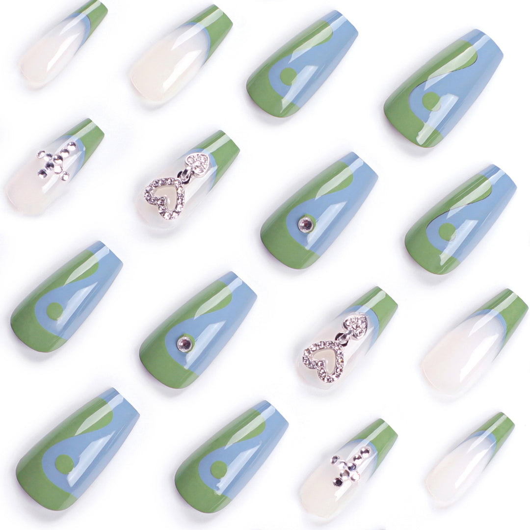 Artistic nail extensions with decorative jewelry effect Kalsten