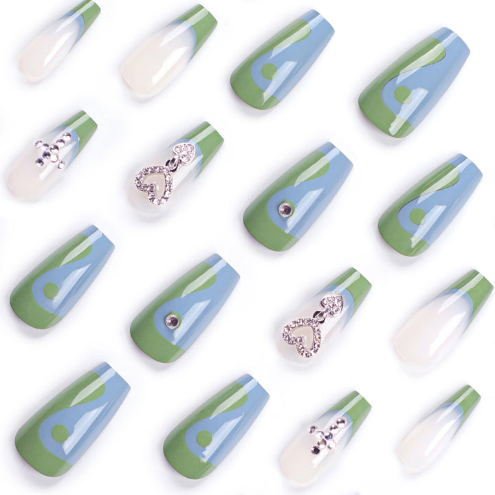 Artistic nail extensions with decorative jewelry effect Kalsten