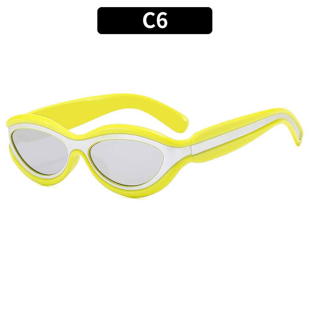 Retro-Inspired Sleek Sunglasses