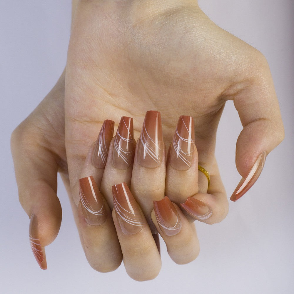 Elegant and Natural Nail Decoration Kalsten