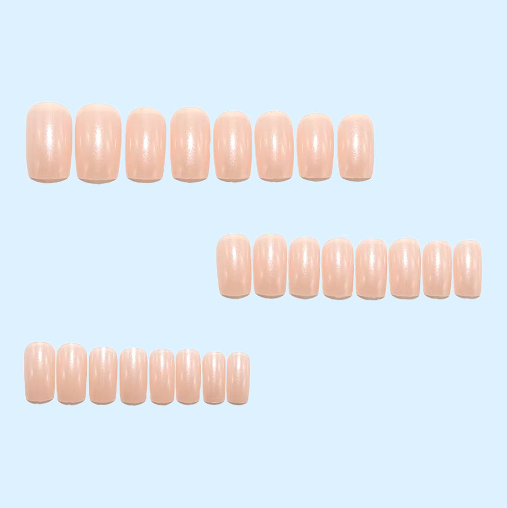 Gel-Nails In The Elegant French Style Kalsten