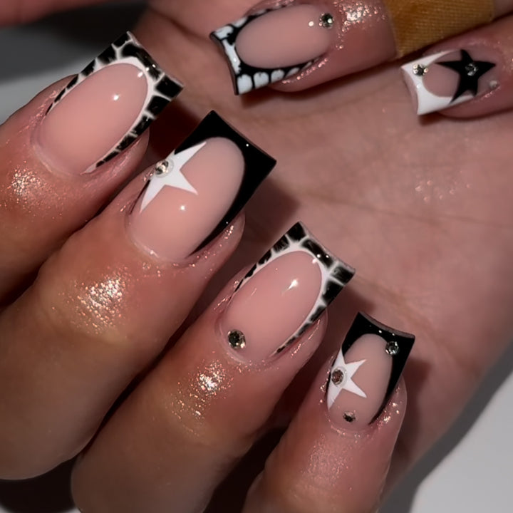 Elegant Artistic Press-On Nail Art Set Kalsten