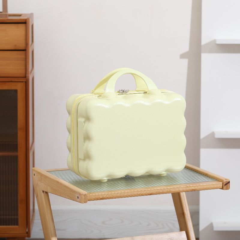 Women's Chic Hard-Shell Cosmetic Case Kalsten