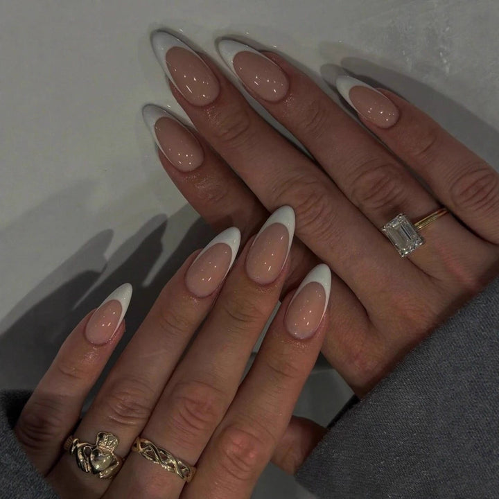 Artificial nails with elegant French style and classic design Kalsten