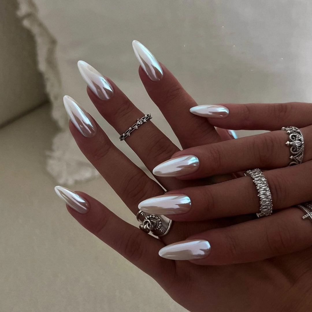 Artful Stiletto Nails with High Gloss Effect Kalsten