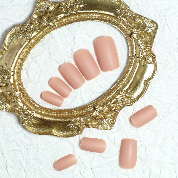 Reusable Matte Press-On Nail Set Kalsten