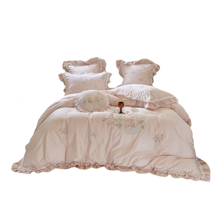 Romantic floral bedding set with lace and ruffles