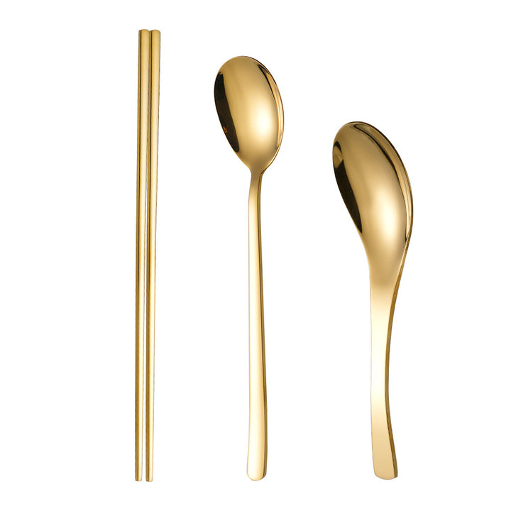 Elegant spoon with ergonomic design and polished surface Kalsten
