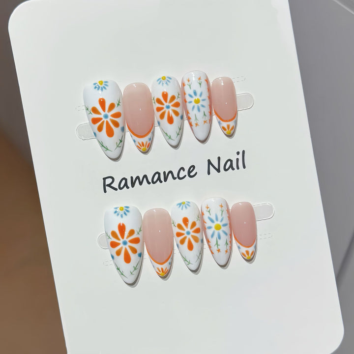 Floral Themed Press-On Nail Art Set Kalsten