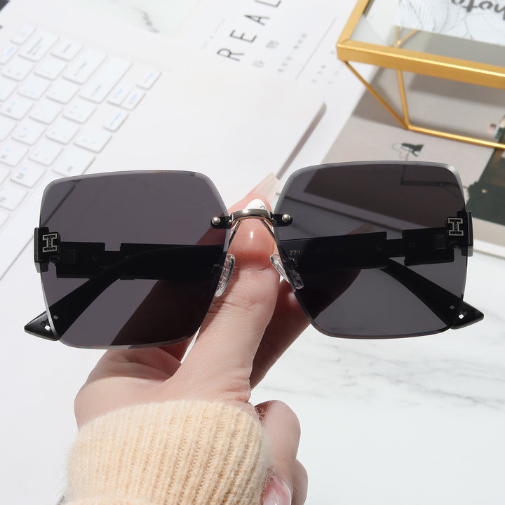 Women's oversized square sunglasses with stylish accents Kalsten