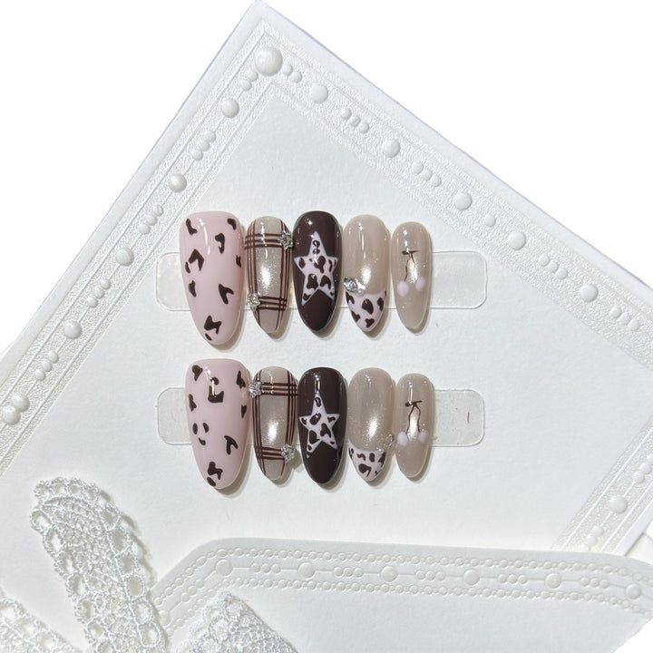 Artistic Press-On Nail Art Set with Unique Pattern Designs Kalsten