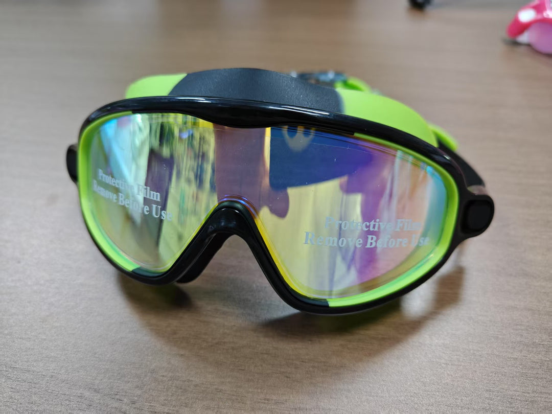 Swimming mask with wide field of vision and UV protection Kalsten