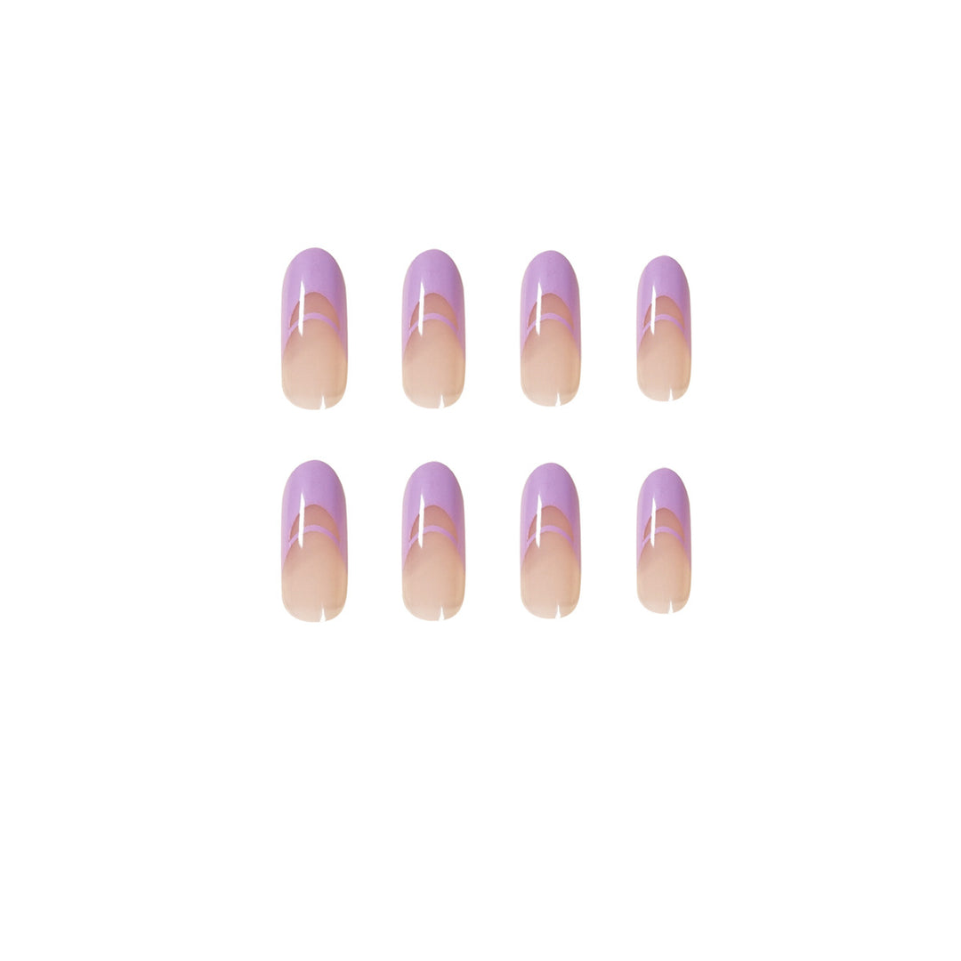 Elegant artificial nails with fine ombre design and noble accents Kalsten