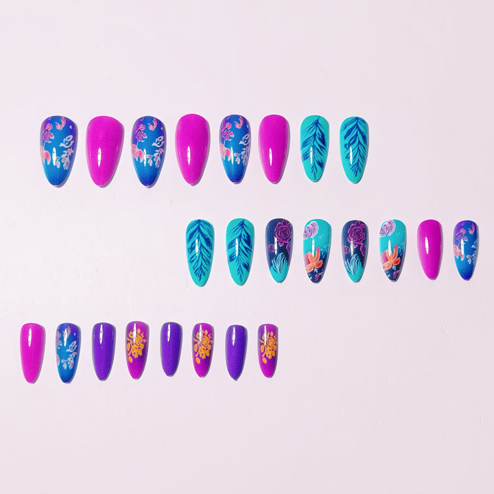 Artificial nails with floral designs Kalsten