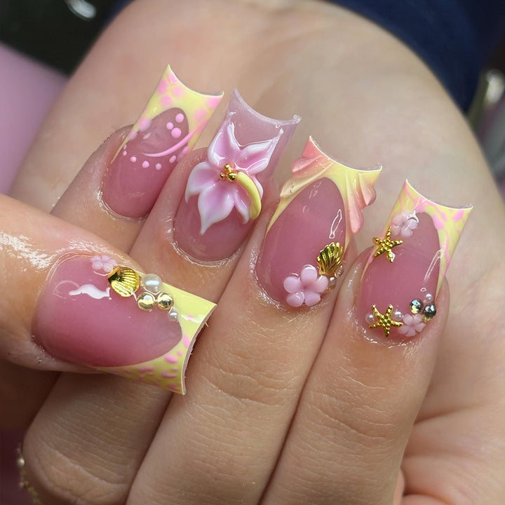 Sea-Inspired Decorative Acrylic Nail Art Extensions Kalsten