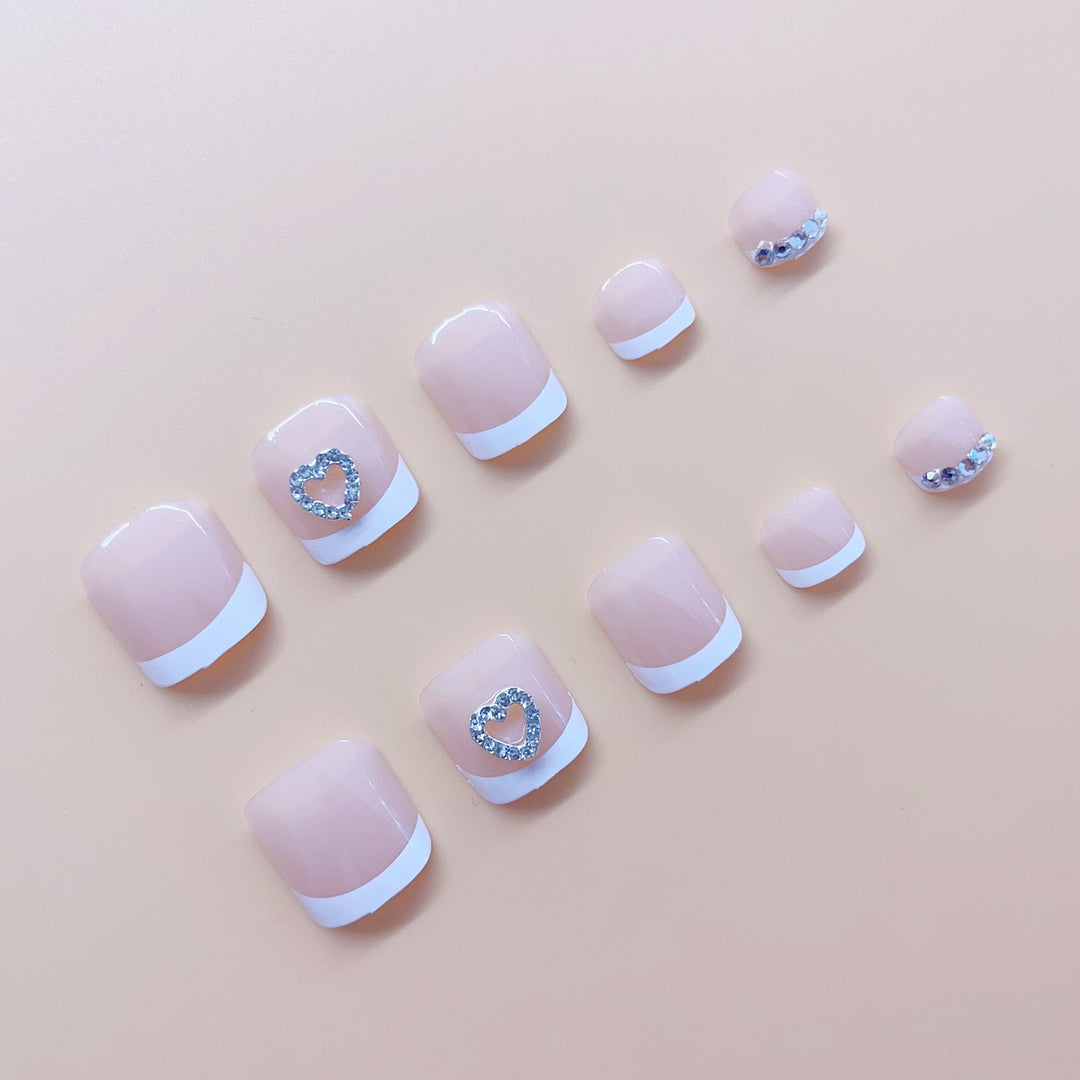 Nail art set with elegant glitter and heart decorations Kalsten