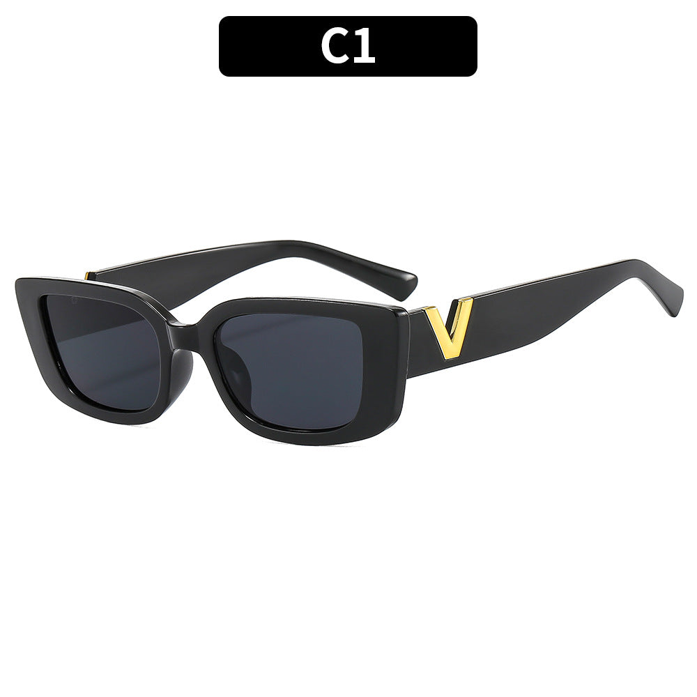 Chic Angular Frame Sunglasses
