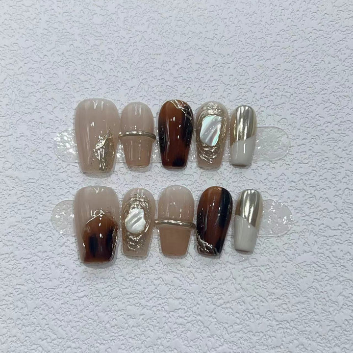 Elegant Nail Art Set with Unique Marble and Metallic Accents Kalsten