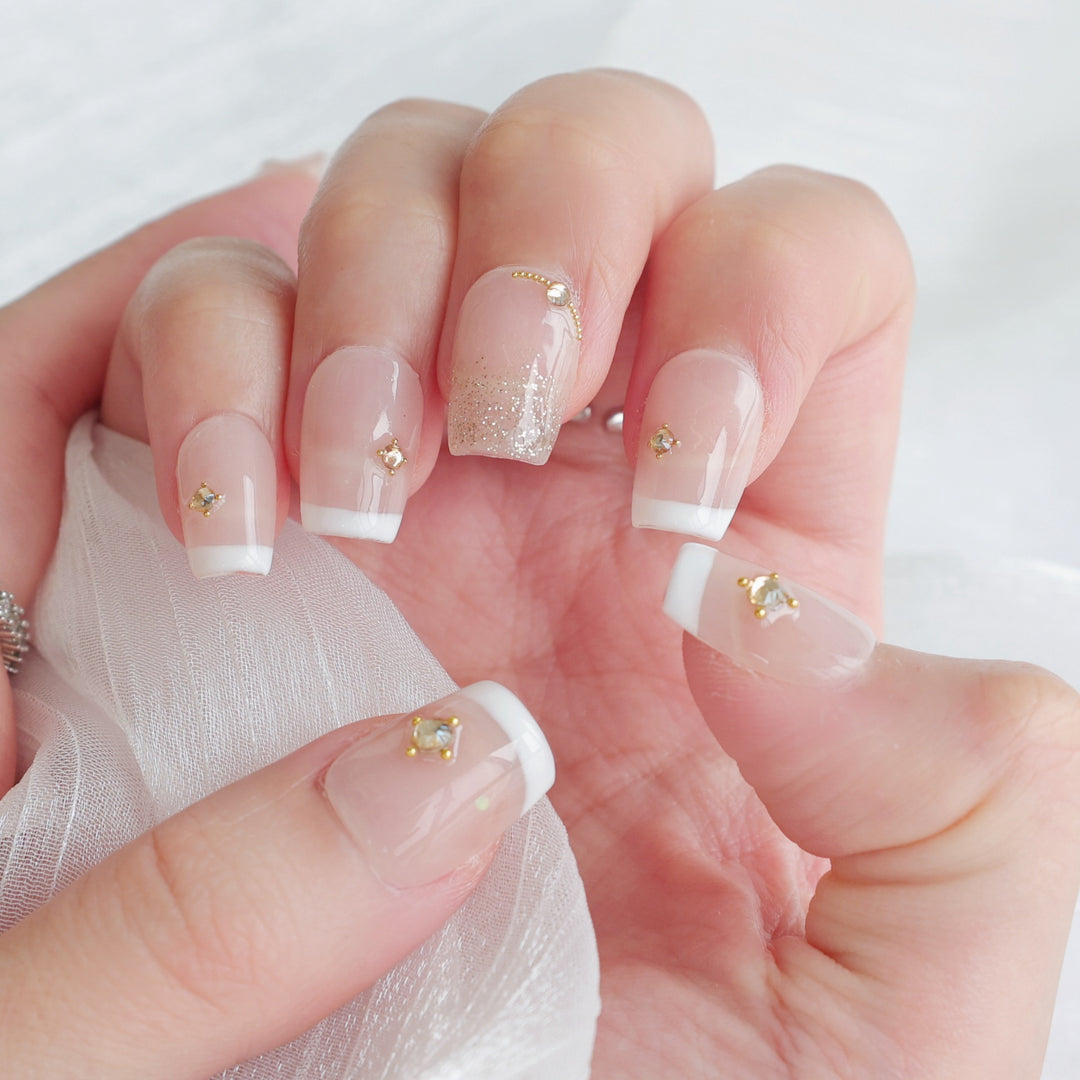 Butterfly-Embellished Press-On Nail Set