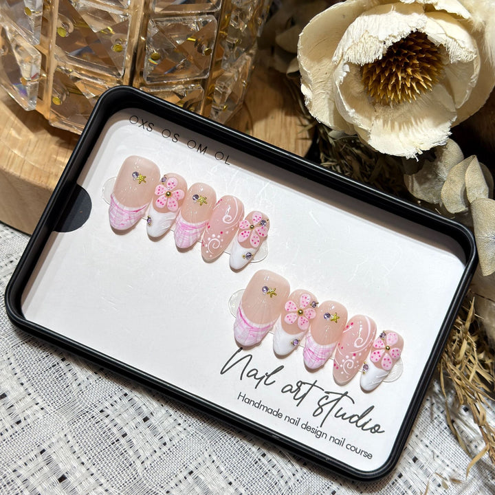 Handmade Floral Press-On Nail Set Kalsten 1788224057