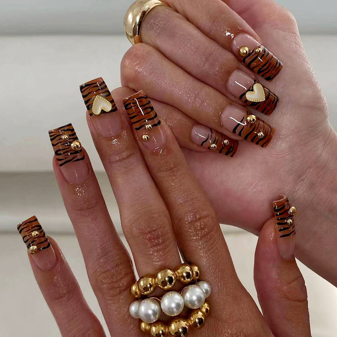 Artful Stylish Nail Art Kalsten