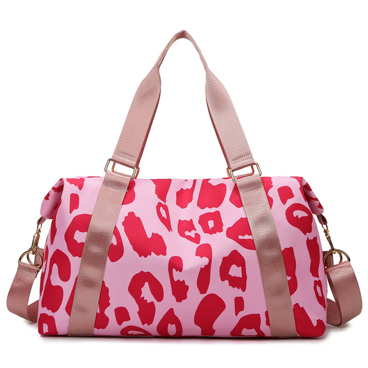 Sporty travel bag with modern leopard pattern Kalsten