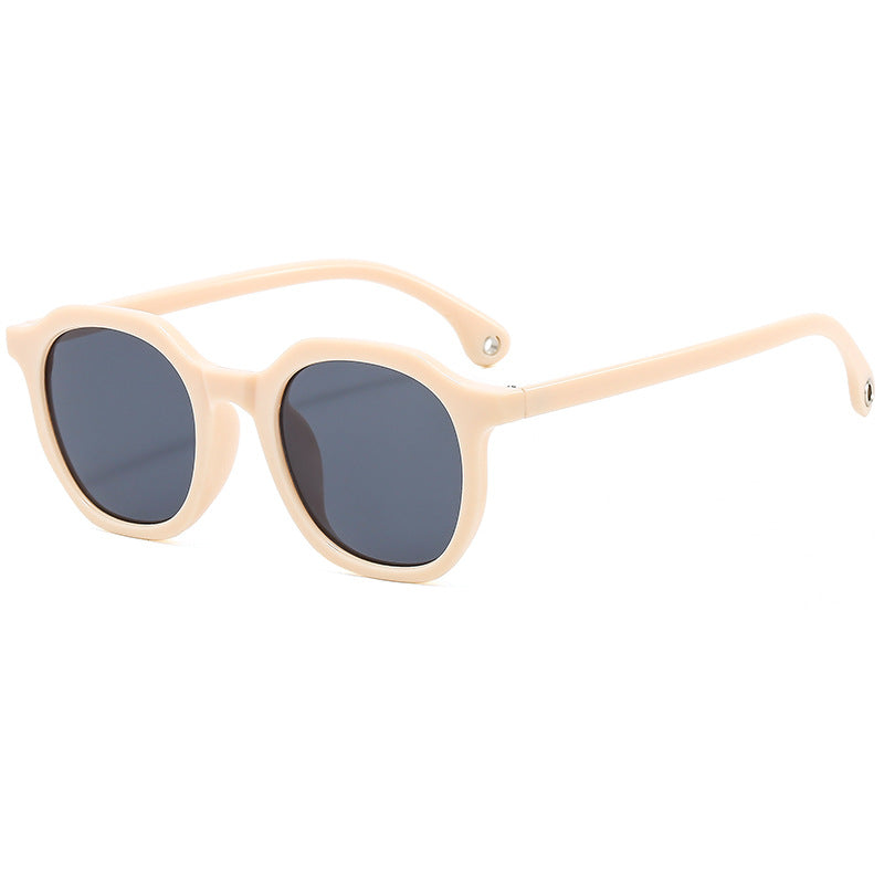 Women's fashionable sunglasses with trendy design and UV protection Kalsten