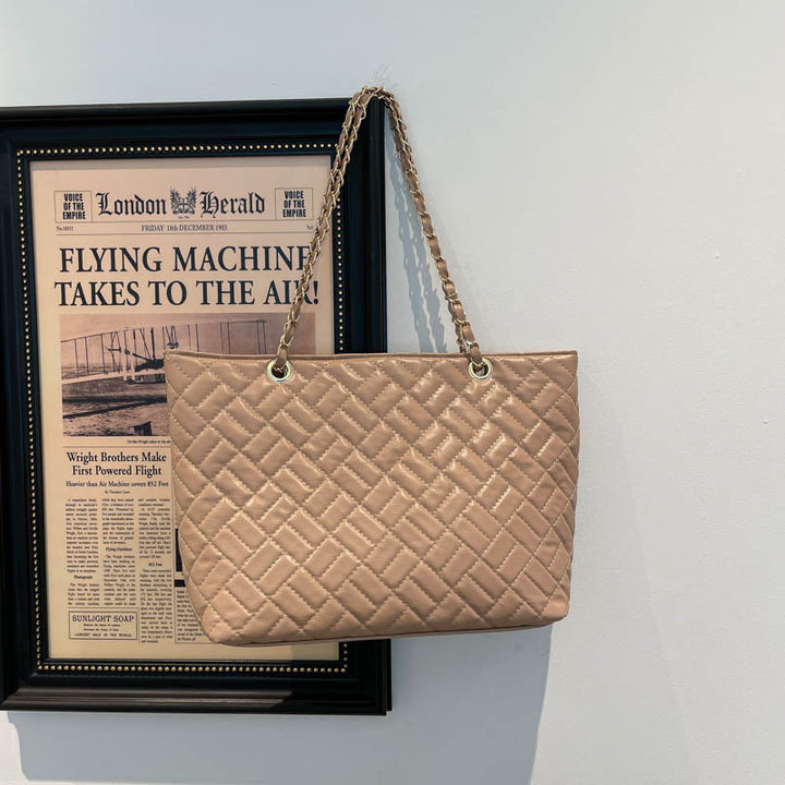 WoQuilted Tote Bag with Chain Handles Kalsten