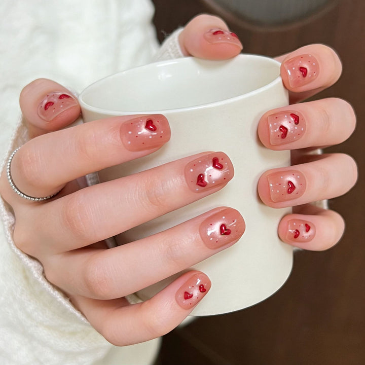 Innovative Heart-Themed Adhesive Nail Art Kalsten