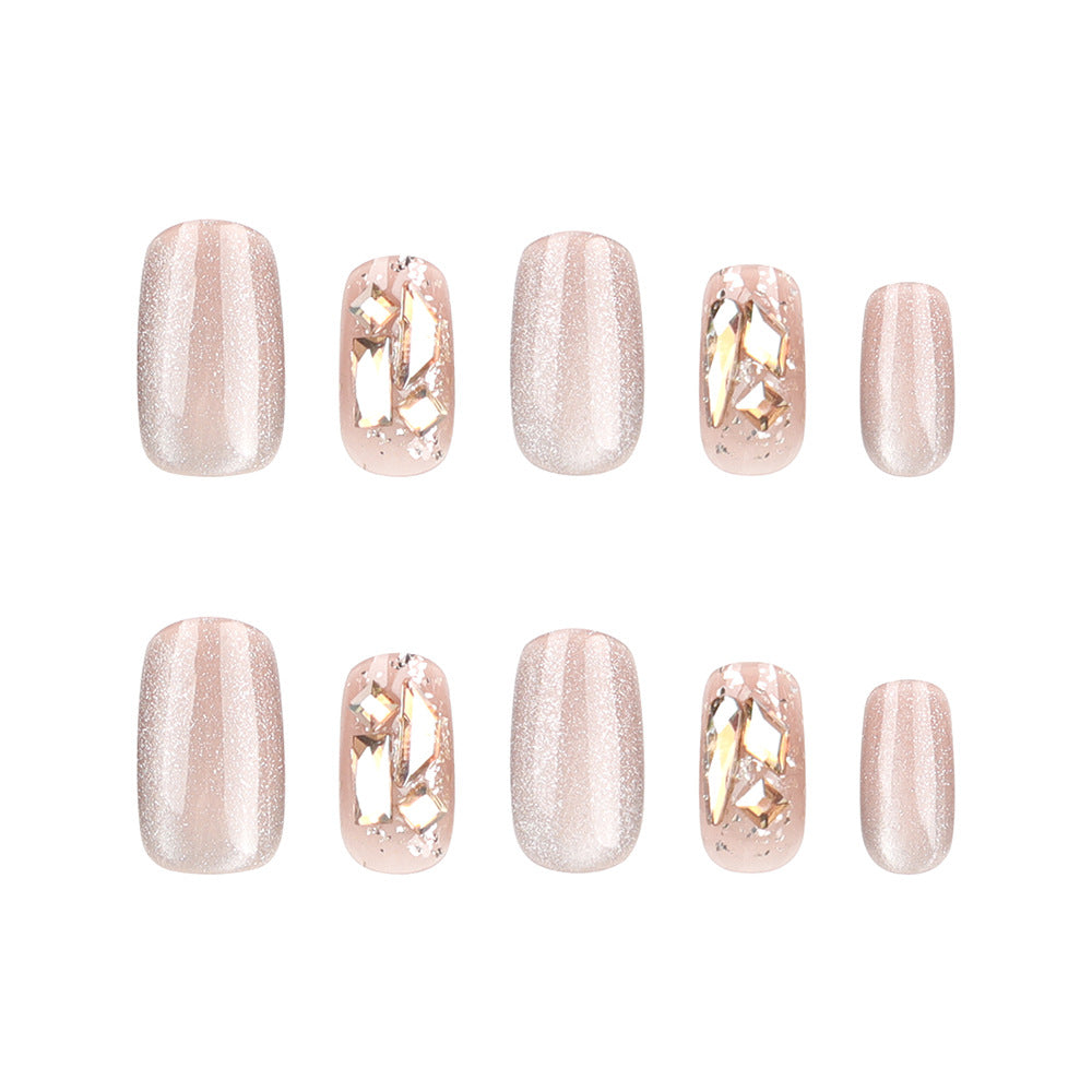 Elegant Nail Art with Shiny Accents Kalsten