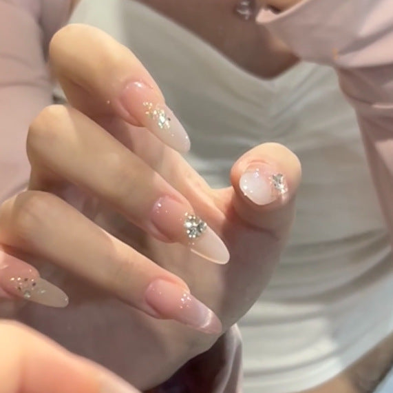 Elegant Press-On Nail Design Kalsten